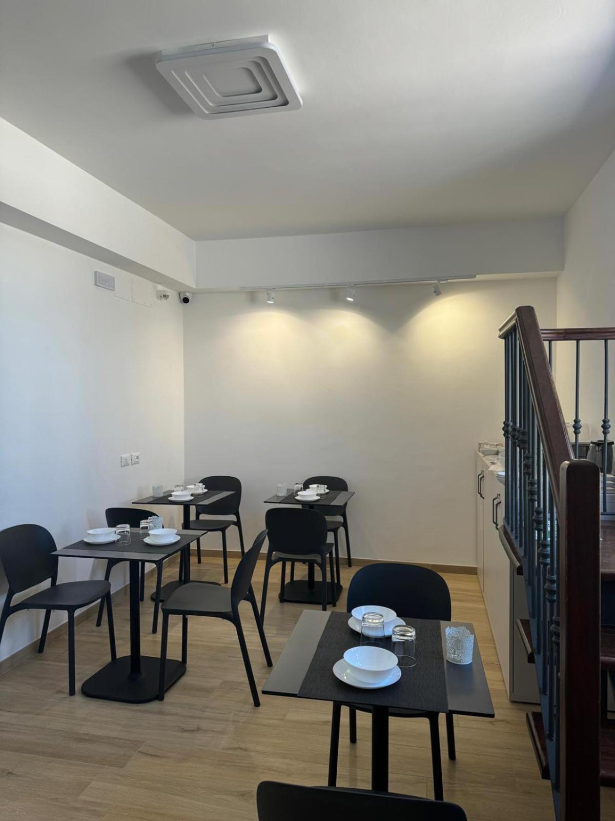 Guest House Al Porto Civitavecchia Extérieur photo